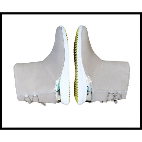 Cole Haan Grand.OS Waterproof Suede Hiking Boots Faux Fur Shearling Dove Gray 6 - Picture 7 of 13